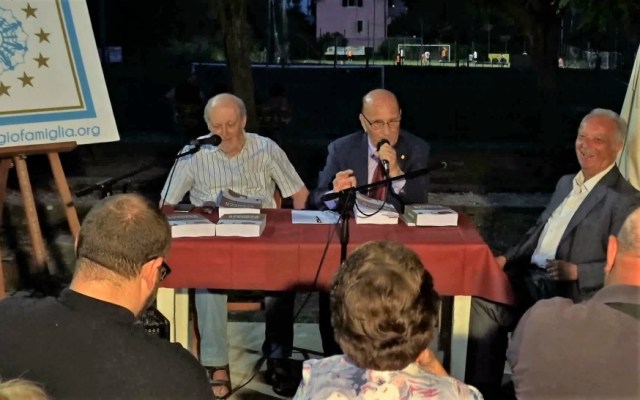 Colombo intervista Rebocco_Moment